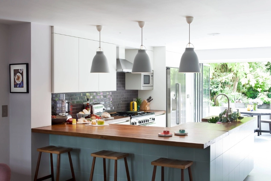 bep-chu-u-co-quay-bar (1)