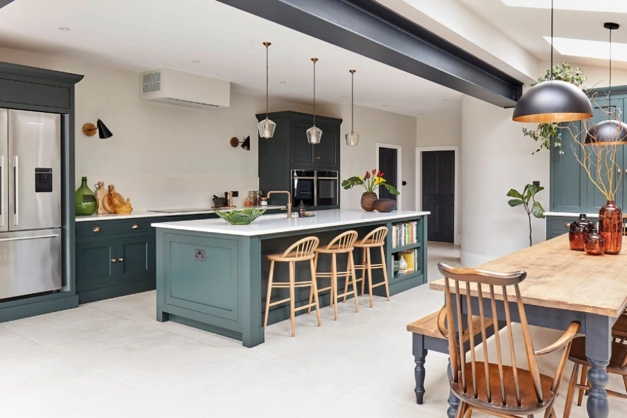 Thiết kế, bố trí phòng bếp​ rộng thoáng cho gia đình đông thành viên