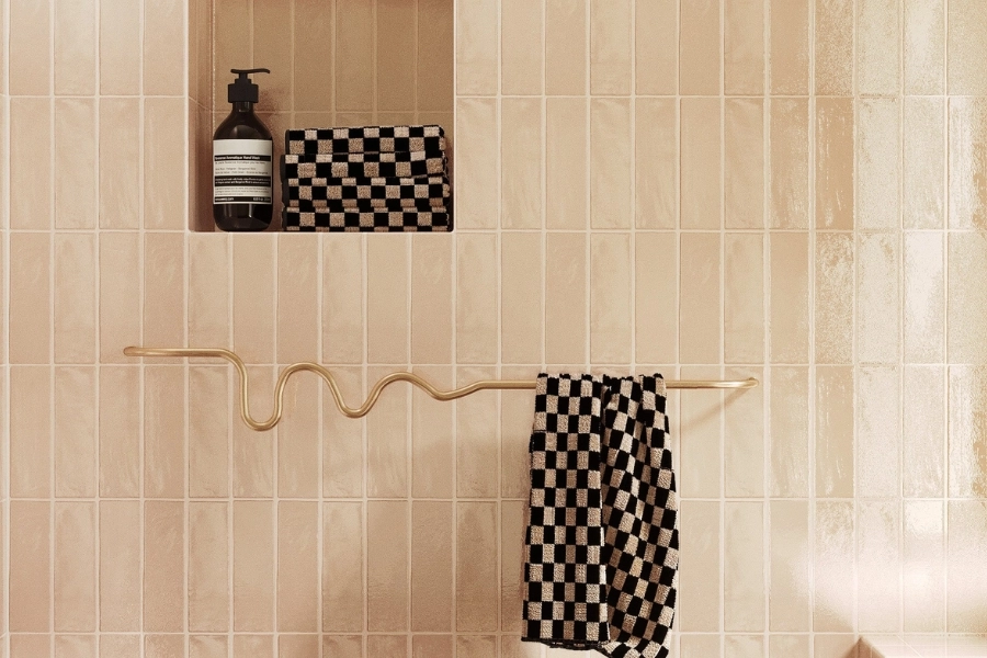 cac-loai-phu-kien-phong-tam-cao-cap-pho-bien-thanh-treo-khan-cao-cap