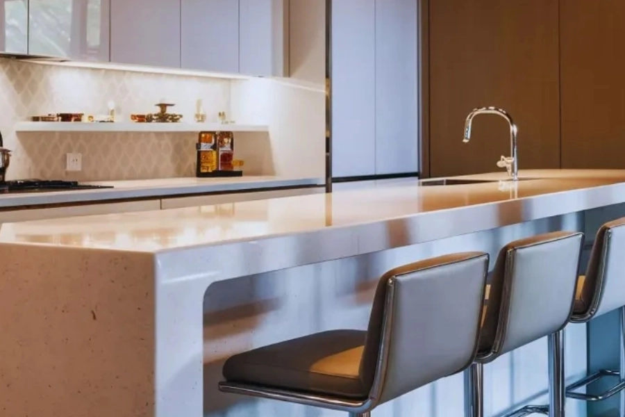 cac-phong-cach-thiet-ke-quay-bar-mini-trong-bep-pho-bien-hien-nay