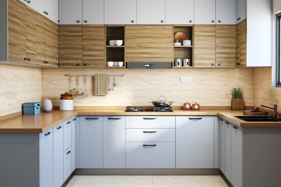 Thiết kế bếp chung cư chữ U phù hợp với căn hộ lớn và gia chủ thường nấu ăn.