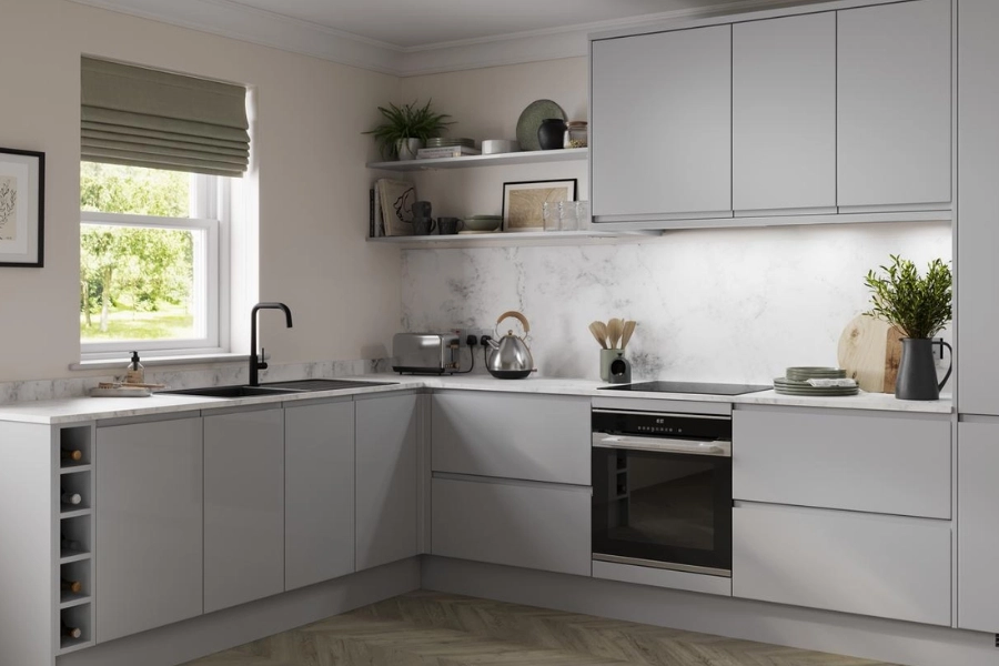 Cách sắp xếp bếp chữ L tối ưu công năng và góc nhìn