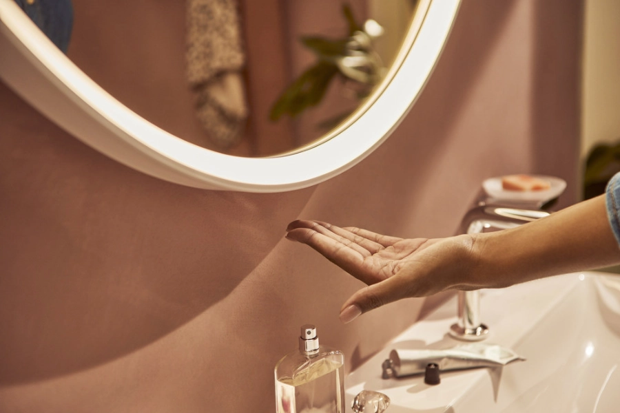 guong-cam-ung-nha-tam (3)